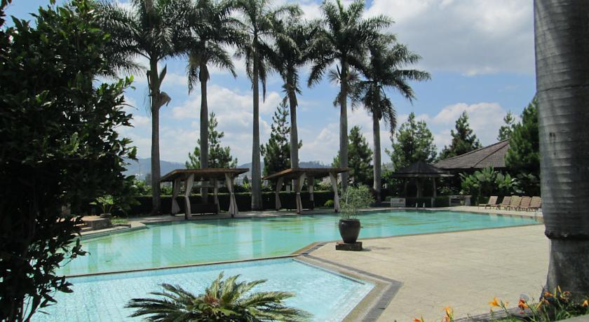 Puteri Gunung Hotel Lembang Eksteriør bilde