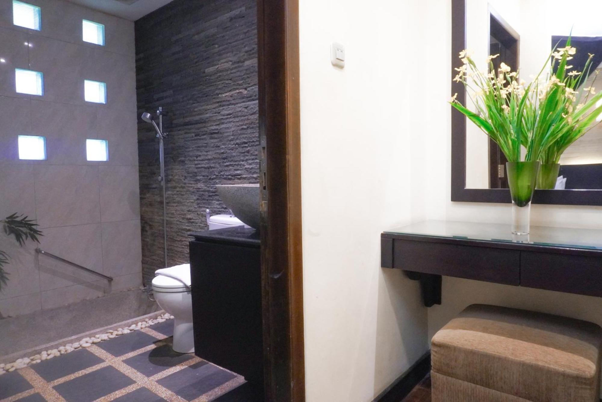Puteri Gunung Hotel Lembang Eksteriør bilde
