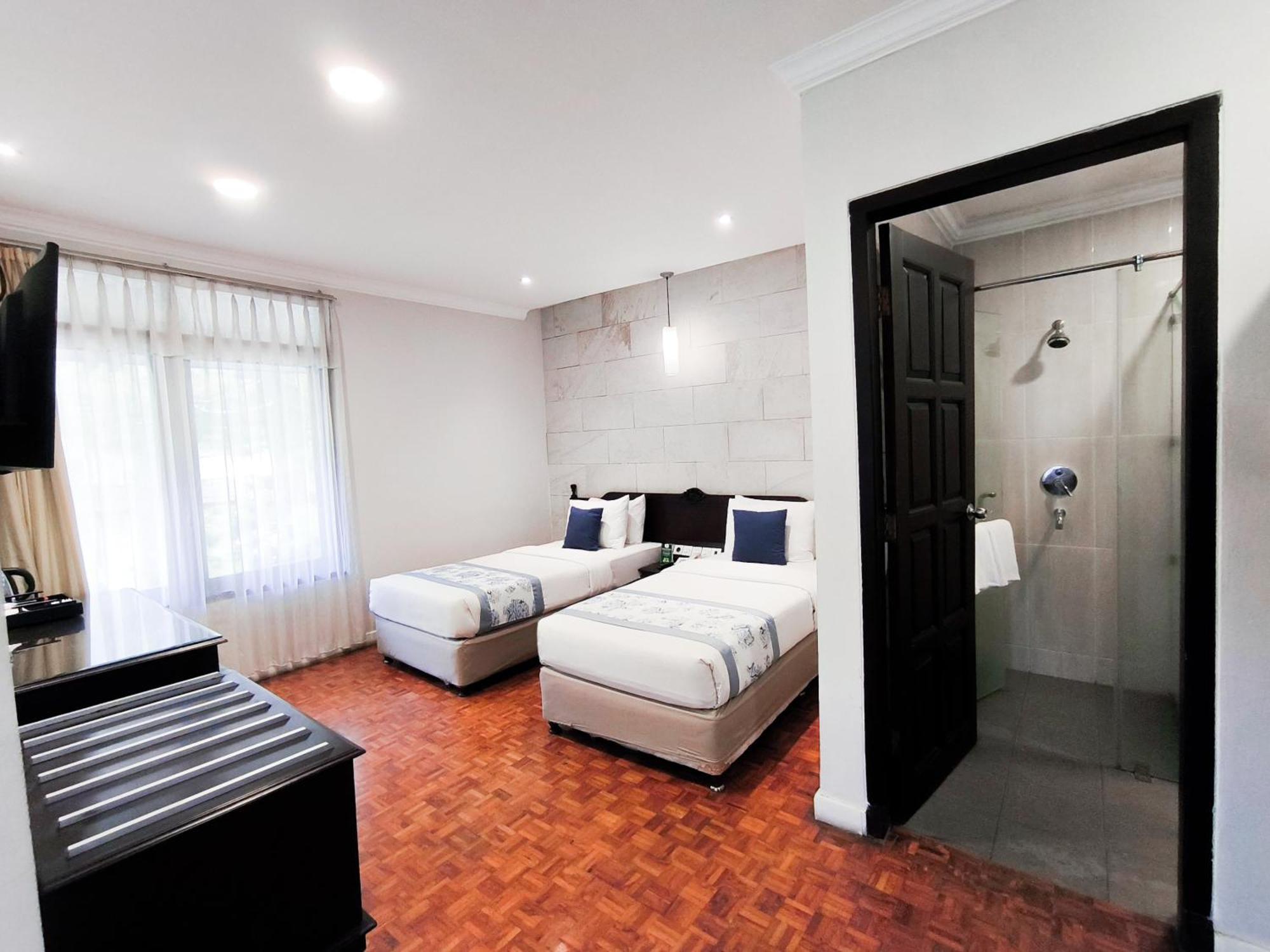Puteri Gunung Hotel Lembang Eksteriør bilde