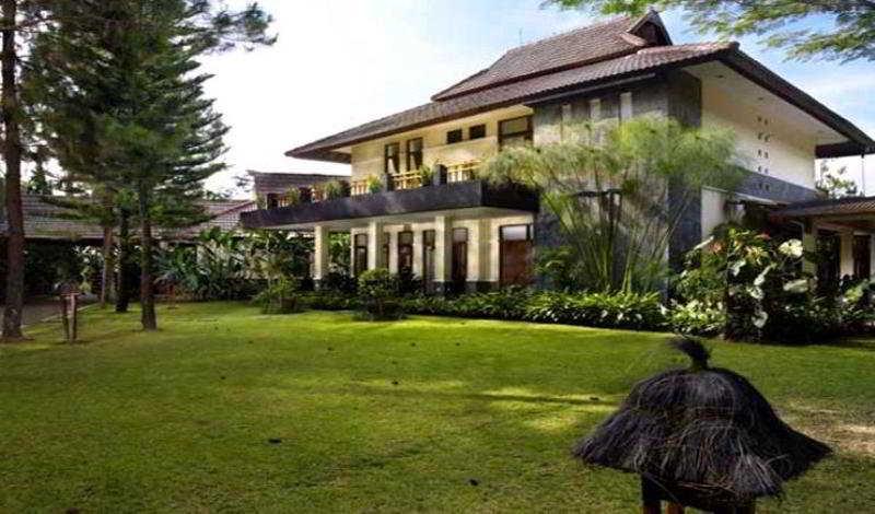 Puteri Gunung Hotel Lembang Eksteriør bilde