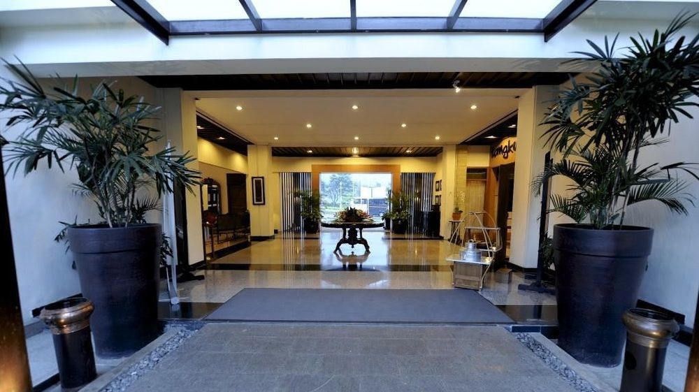 Puteri Gunung Hotel Lembang Eksteriør bilde