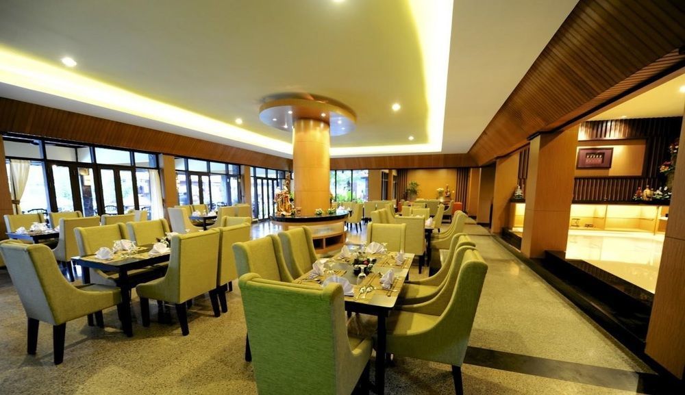Puteri Gunung Hotel Lembang Eksteriør bilde