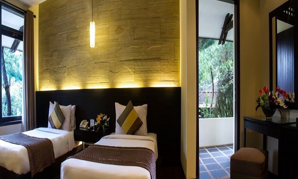 Puteri Gunung Hotel Lembang Eksteriør bilde