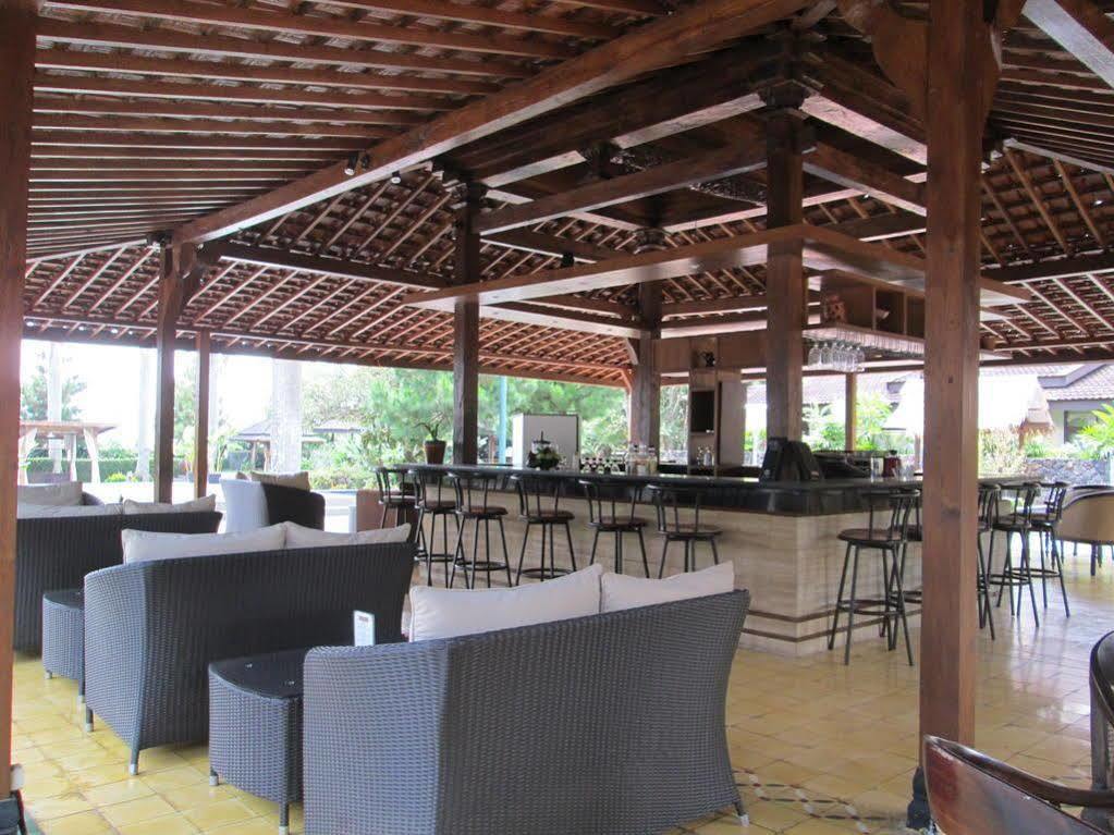 Puteri Gunung Hotel Lembang Eksteriør bilde